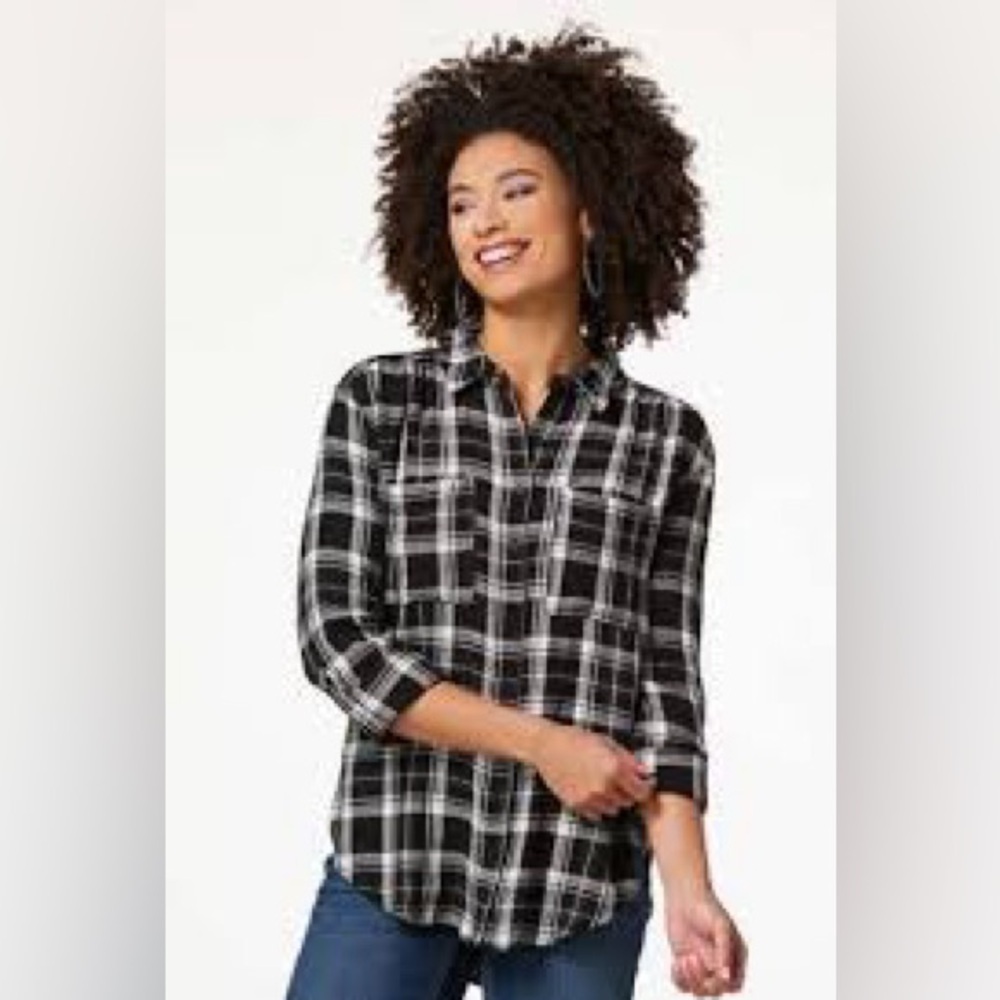 Lauren Ralph Lauren Plaid 100% Cotton Button-Down Shirt. Small